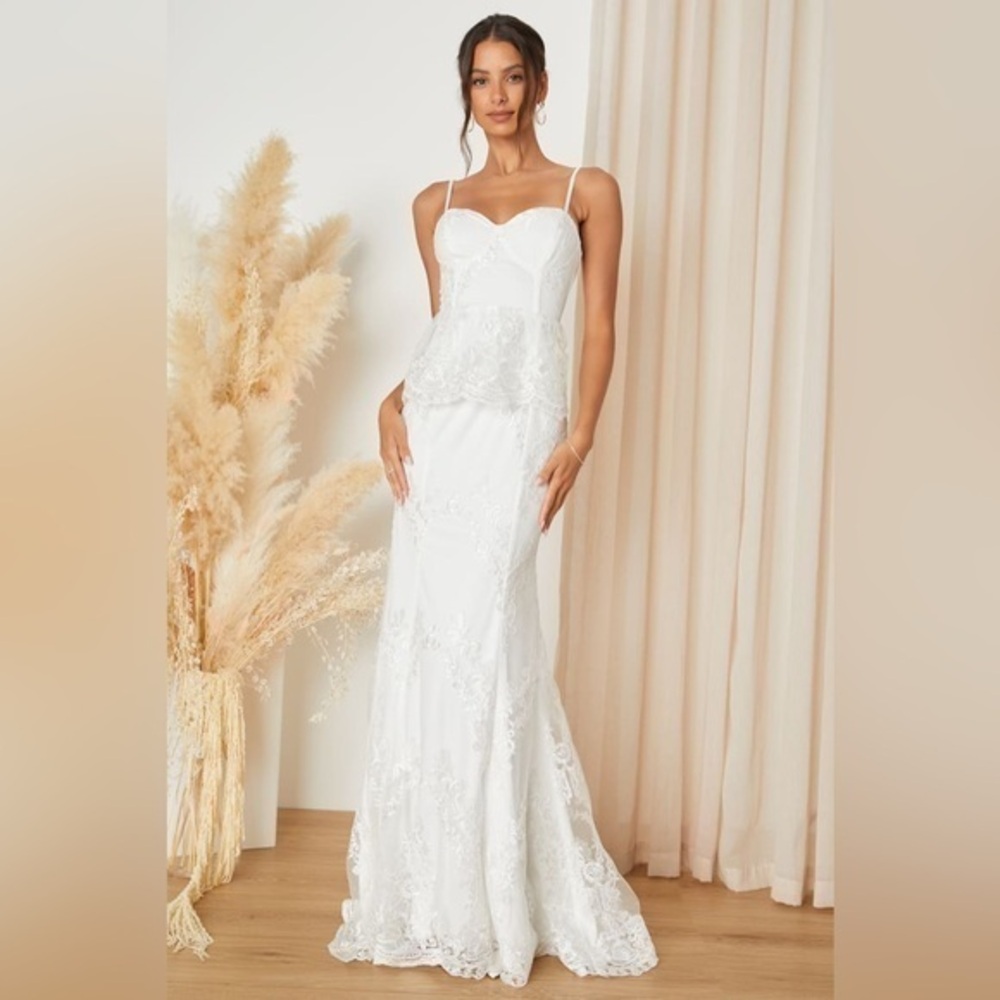 LULU’S ETERNAL PASSION LACE BUSTIER PEPLUM MERMAID MAXI DRESS